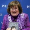 Susan Boyle signe son livre à Glasgow, le 13 décembre 2010