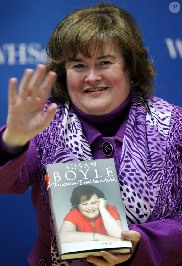 Susan Boyle signe son livre à Glasgow, le 13 décembre 2010