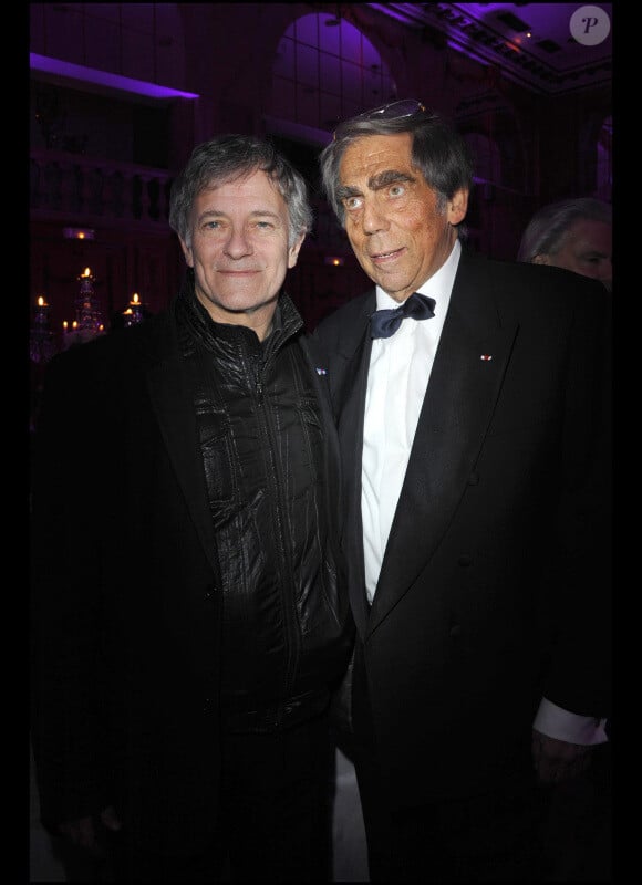 Francis Huster et Docteur Huth lors de la 34e cérémonie des Best Awards le 13 décembre 2010 au salon Hoche à Paris