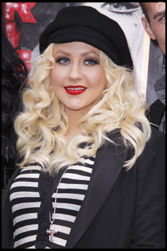 Christina Aguilera à l'occasion de la présentation de Burlesque, dans l'enceinte du Crazy Horse de Paris, le 15 décembre 2010.