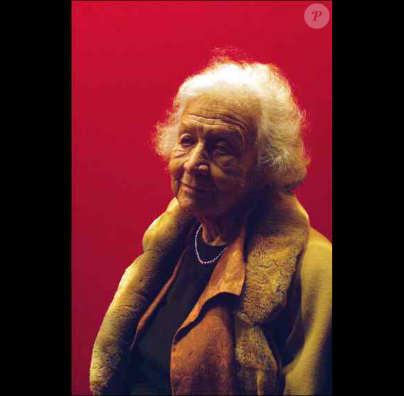Jacqueline de Romilly à Beaubourg pour les 50 ans du livre de poche, en 2003