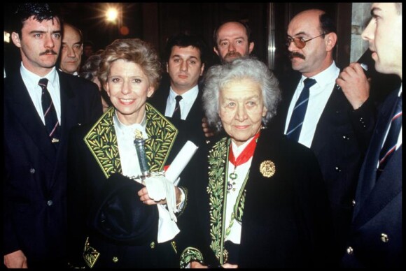 Hélène Carrère d'Encausse et Jacqueline de Romilly, en 1991