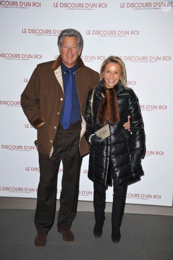 Pierre Dhostel et sa femme, à l'occasion de l'avant-première du Discours d'un roi, dans l'enceinte de l'UGC Normandie, à Paris, le 4 janvier 2011.