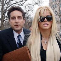 L'ex-compagnon d'Anna Nicole Smith finalement blanchi par la justice...