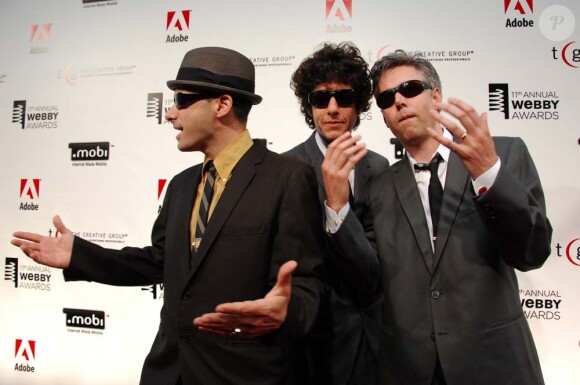 Adam Yauch guéri, les Beastie Boys préparent leur retour pour le printemps 2011