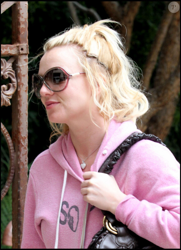 Britney Spears quitte un studio de danse, mardi 11 janvier, à Los Angeles.