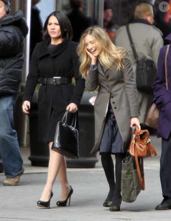 Sarah Jessica Parker et Olivia Munn sur le tournage de I Don't know how she does à Manhattan le 17 janvier 2011