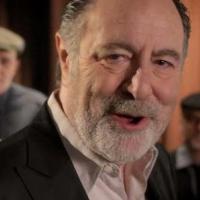 Michel Delpech envahit les écrans, joyeux et un peu décalé !