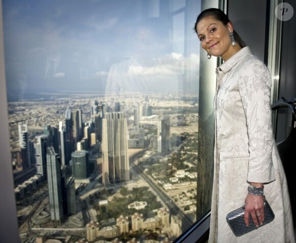 Victoria de Suède visite la Burj Khalifa à Dubaï le 20 janvier 2011