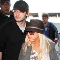 Christina Aguilera : Inséparable de son nouveau chéri, elle le traîne partout !