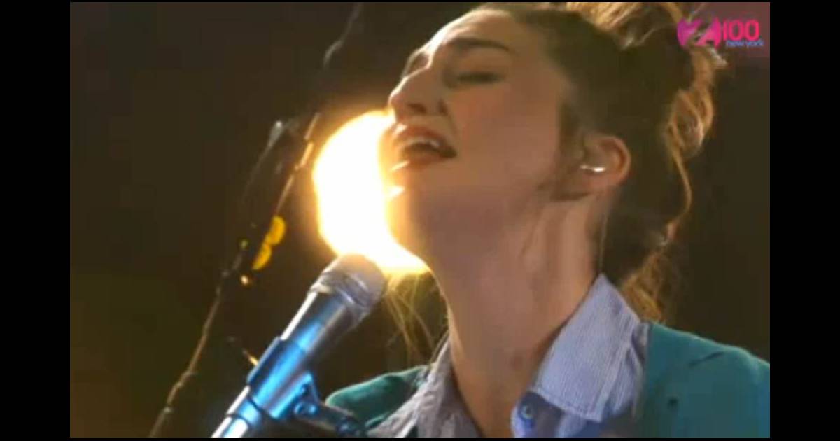 Quand Sara Bareilles reprend le tube qui mit Coldplay sur ...