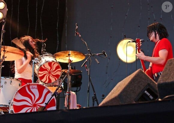 The White Stripes en concert en décembre 2005 à Los Angeles
