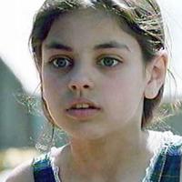 Mila Kunis : Nous l'avons retrouvée, âgée de 11 ans, dans son premier rôle !