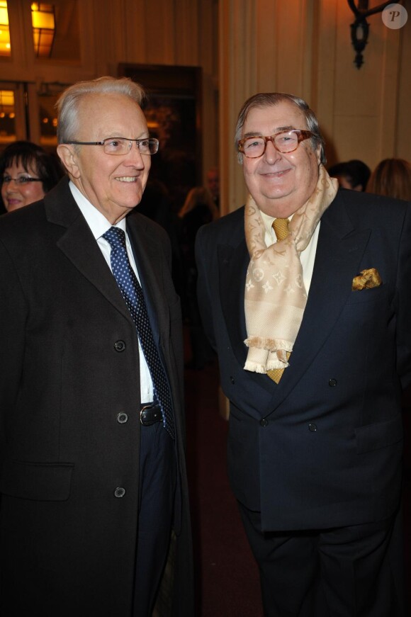 Georges Sarres et Henry Tisot lors du Gala de l'Enfance Majuscule à Paris le 8 février 2011