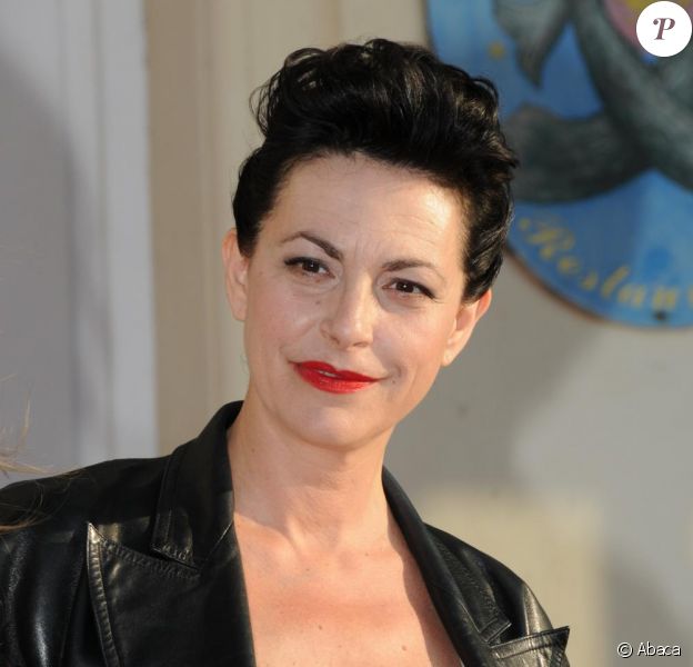 Lio Porte Malchance Du Bureau Des Plaintes Purepeople