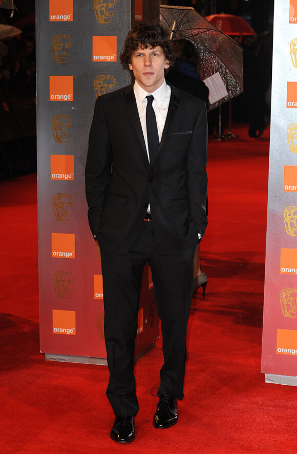Jesse Eisenberg lors de la cérémonie des BAFTA à Londres le 13 février 2011