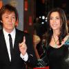 Paul McCartney et sa compagne Nancy Shevell lors de la cérémonie des BAFTA à Londres le 13 février 2011