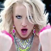 Britney Spears dévoile l'excellent clip de Hold it against me... She's back !
