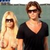 Shauna Sand et son mari Laurent vont encore à la plage à Miami, le 24 février 2011