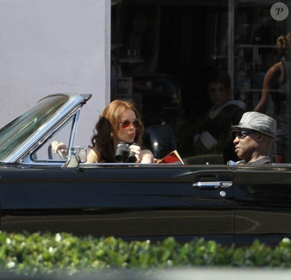 Michael Clarke Duncan et Saffron Burrows en plein tournage de The Locator, le spin-off de Bones, à Miami le 25 février 2011