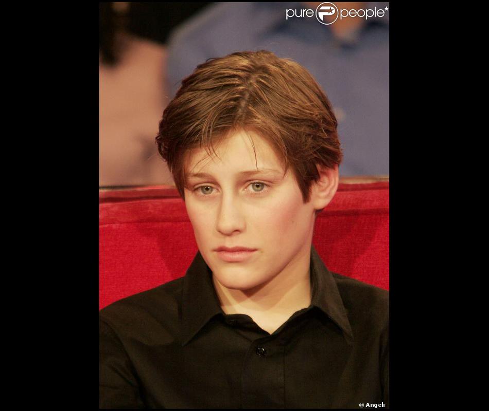 Jean Baptiste Maunier Les Restos Du Coeur Jean-Baptiste Maunier dans l'émission Vivement Dimanche en 2005