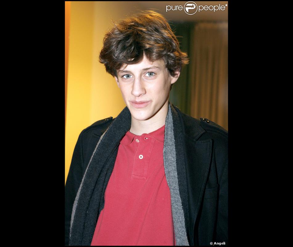 Jean Baptiste Maunier Les Restos Du Coeur Jean-Baptiste Maunier en mars 2007 - Purepeople