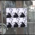 Les affichettes placardées près du restaurant parisien où John Galliano aurait tenu des propos antisémistes et racistes. Photos prises le mecredi 2 mars 2011.