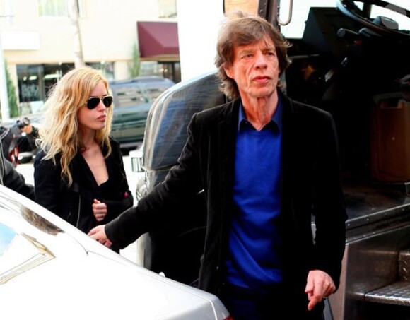Mick Jagger et sa fille Georgia May Jagger passent la journée ensemble, à Los Angeles, le 24 février 2011.