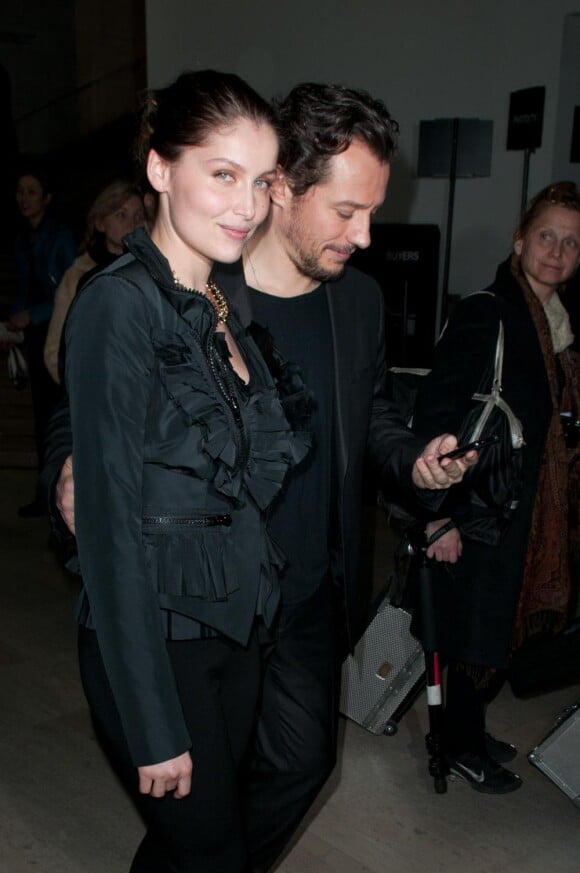 Laetitia Casta et Stefano Accorsi à la soirée Givenchy à Paris le 6 mars 2011