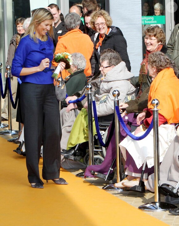 La princesse Maxima des Pays-Bas inaugurait, le 15 mars 2011, une maison de repos médicalisée à Zutphen. Sa visite a duré une demi-heure en tout.