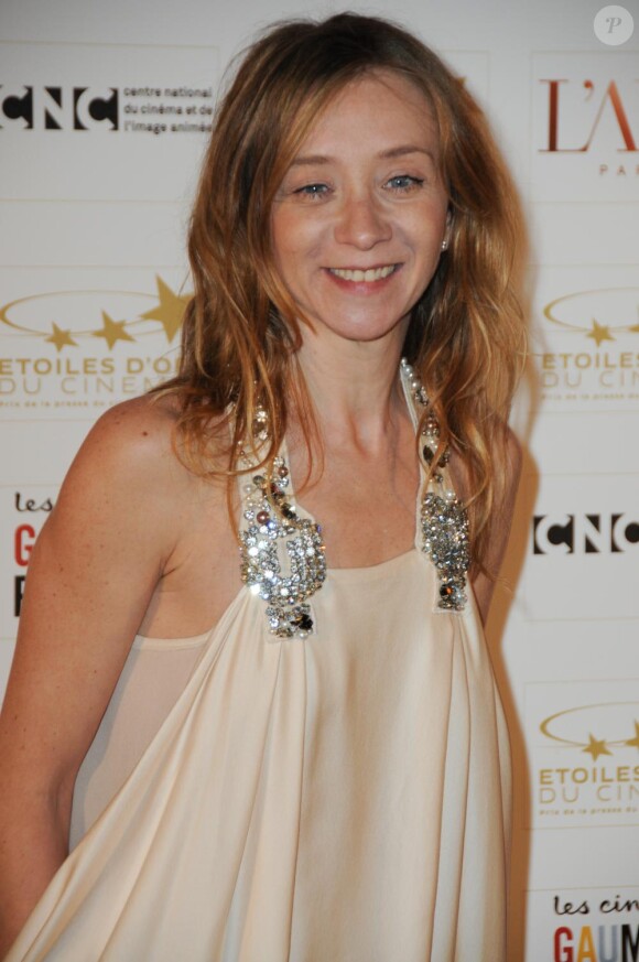 Sylvie Testud lors des 12e Étoiles du cinéma au cinéma Gaumont-Marignan à Paris le 21 mars 2011