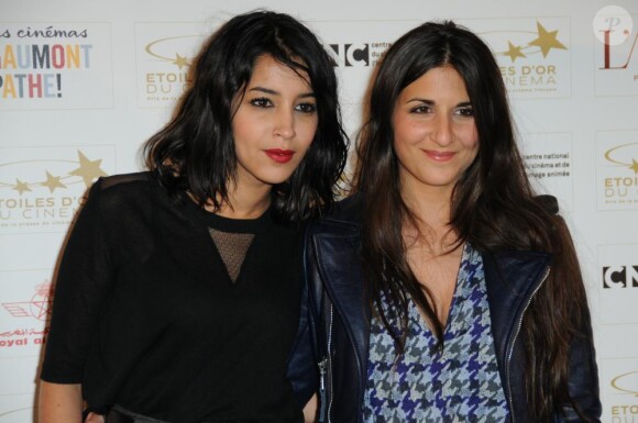 Leïla Bekhti et Géraldine Nakache lors des 12e Etoiles du cinéma au cinéma Gaumont-Marignan le 21 mars 2011 à Paris