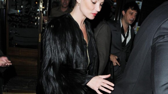 Kate Moss redevient reine de la nuit mais reste impeccable !