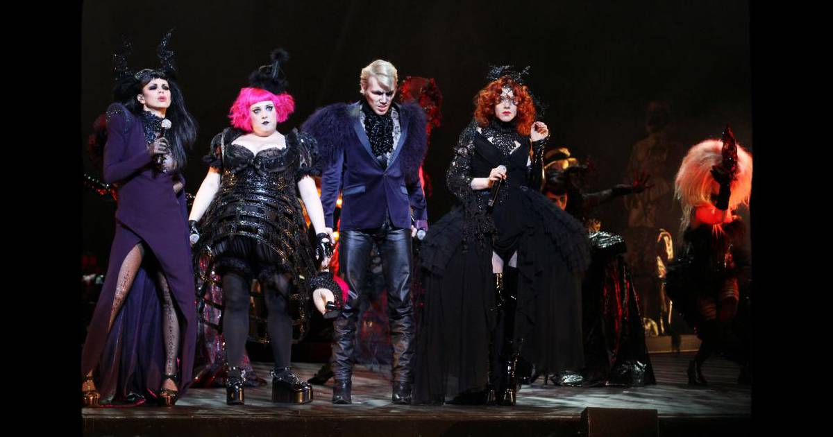 Comédie Musicale Dracula L Amour Plus Fort Que La Mort Showcase du nouveau spectacle de Kamel Ouali, Dracula, L'Amour plus