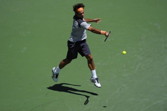 En battant Radec Stepanek le 26 mars 2011, Roger Federer a égalé le nombre de victoire du grand Pete Sampras