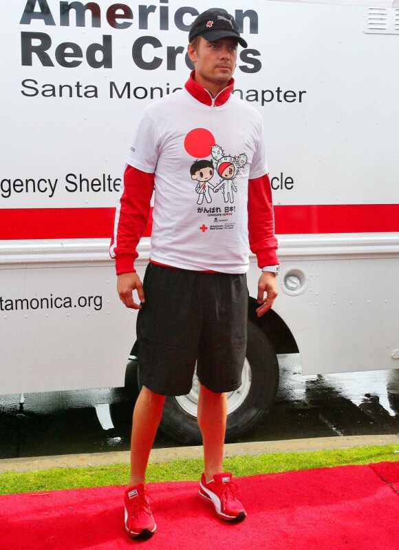 Josh Duhamel participe à la Course pour le Japon, à Santa Monica, le 27 mars 2011