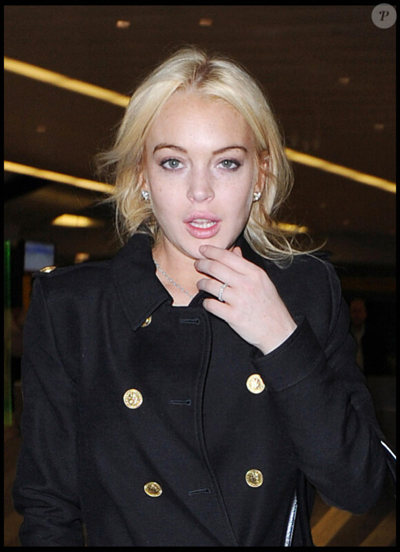 La membre du personnel de Betty Ford avec qui s'est battue Lindsay Lohan a abandonné les poursuites contre elle. 