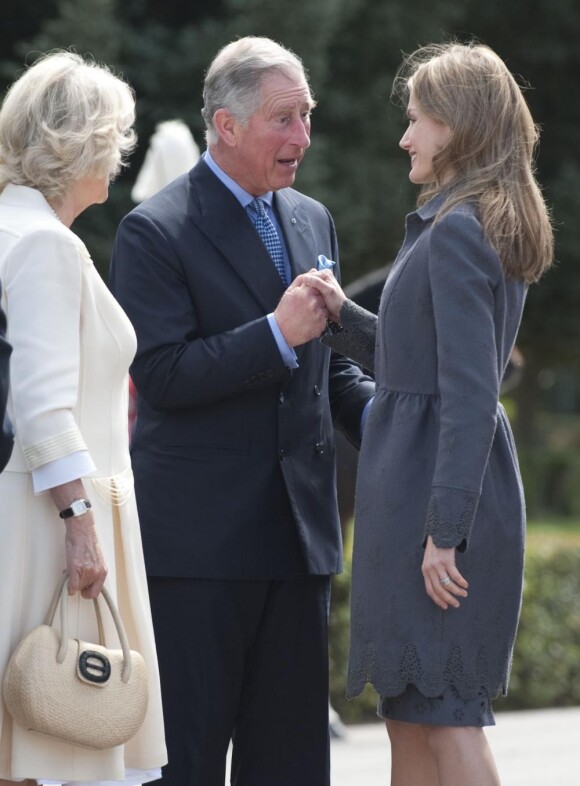Le prince de Galles Charles et son épouse, Camilla Parker Bowles à Madrid le 30 mars 2011. Le prince est sous le charme de la princesse Letizia !