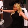 Loana fait de la gym afin de se battre contre ses kilos en mars 2011 au Club Med Gym à Paris