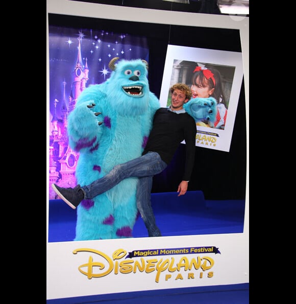 Amaury Leveaux lors du Festival des moments magiques au Disneyland Resort Paris le 2 avril 2011
