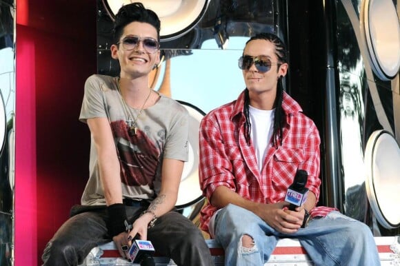 Bill et Tom Kaulitz des Tokio Hotel en juillet 2010 à Catania en Italie