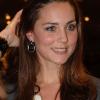 Kate Middleton, qui épousera le prince William le 29 avril 2011, a  progressivement affiné, au propre comme au figuré, sa silhouette au  cours des années. Début 2007, soirée de l'UNICEF.