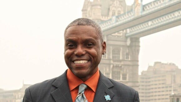 Carl Lewis fait le grand saut... en politique !