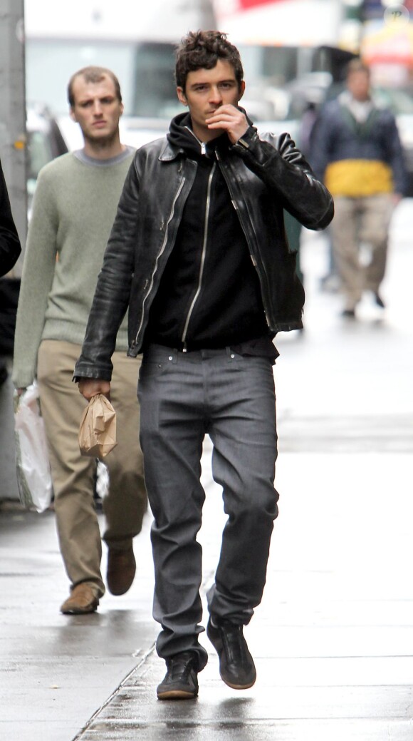 Orlando Bloom, plus heureux et épanoui que jamais dans les rues de New York, le 19 avril 2011.