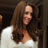 Catherine, Duchesse de Cambridge en tenue de soirée pour terminer une journée féérique