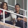 Cristiano Ronaldo et sa compagne Irina Shayk assiste impuissant à l'humiliation du Real Madrid lors du match de Liga perdu 3-2 face au Real Saragosse à Madrid le 30 avril 2011