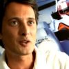 Vincent Cerutti embarque à bord d'une Ferrari avec le pilote automobile   Anthony Beltoise, pour un sujet dans l'émission Auto Moto du   dimanche 1er mai.