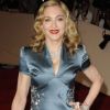 Madonna porte une fabuleuse création de Stella McCartney lors du MET Ball à New York le 2 mai 2011