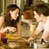 Image de Twilight, chapitre 4 - révélation : repas romantique entre Robert Pattinson et Kristen Stewart