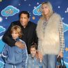 Smaïn, sa compagne Sid et leurs enfants Rayan et Shanael lors de la Fête des Doudous au jardin d'acclimatation à Paris le 3 mai 2011